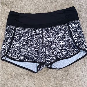 Lululemon Speed Up Short Size 4